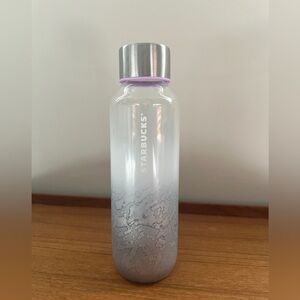 New Starbucks 2021 White Christmas Snow Ombré Glass Water Bottle 20oz